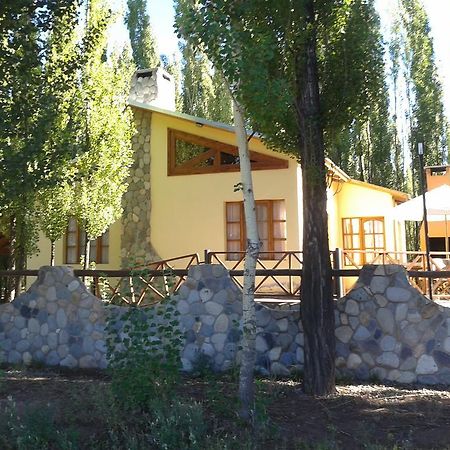 Terrazas En El Bosque Cabanas Malargüe エクステリア 写真